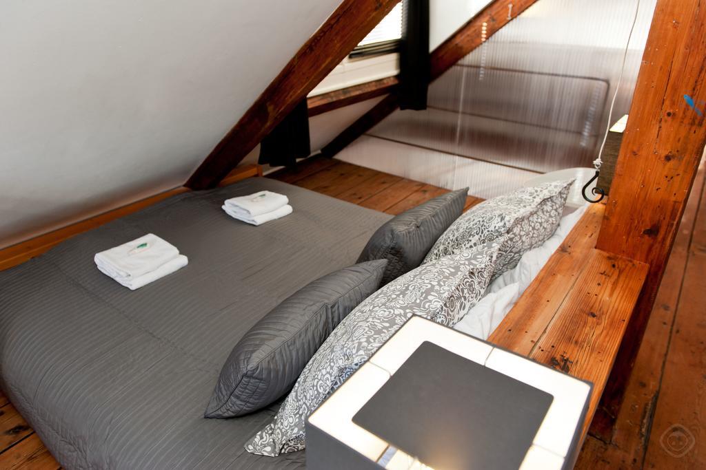 Canal Holiday Apartment Amsterdam Pokój zdjęcie